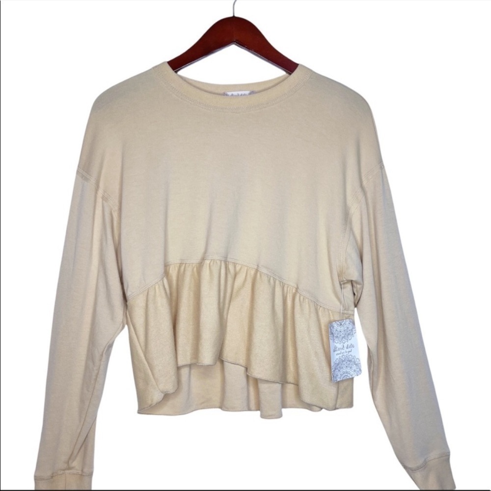 ALRAR’D STATE NWT Mica Ruffle Peplum Hem Top Size Medium in New Wheat Tan